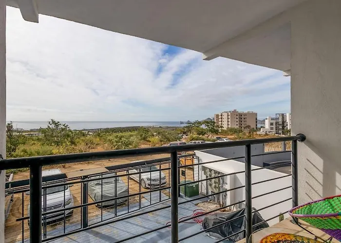 Ocean View With Scenic Balcony, Well-equipped Kitchen, Internet & W/d Cabo San Lucas