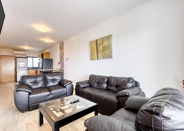 Ocean View With Scenic Balcony, Well-equipped Kitchen, Internet & W/d * Cabo San Lucas