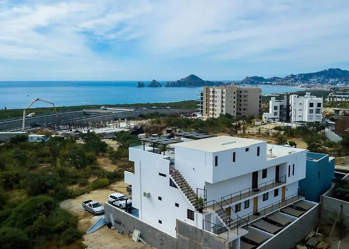 Ferienhaus Ocean View With Scenic Balcony, Well-equipped Kitchen, Internet & W/d *