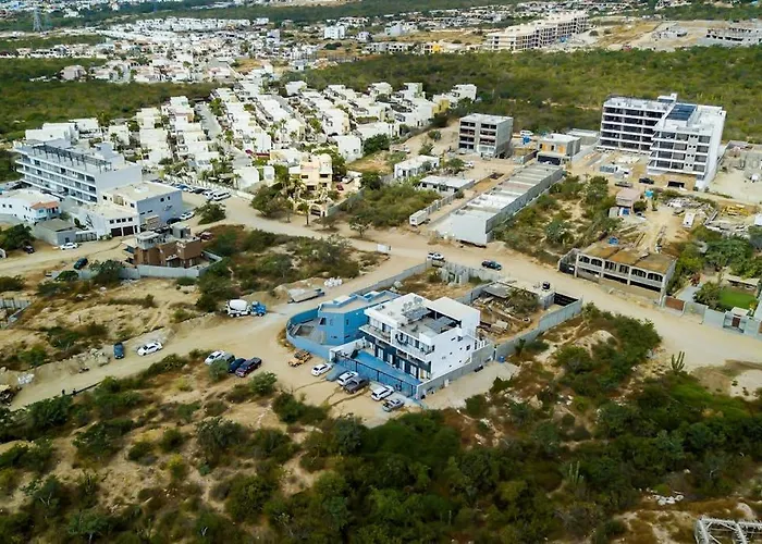 Ocean View With Scenic Balcony, Well-equipped Kitchen, Internet & W/d Ferienhaus *